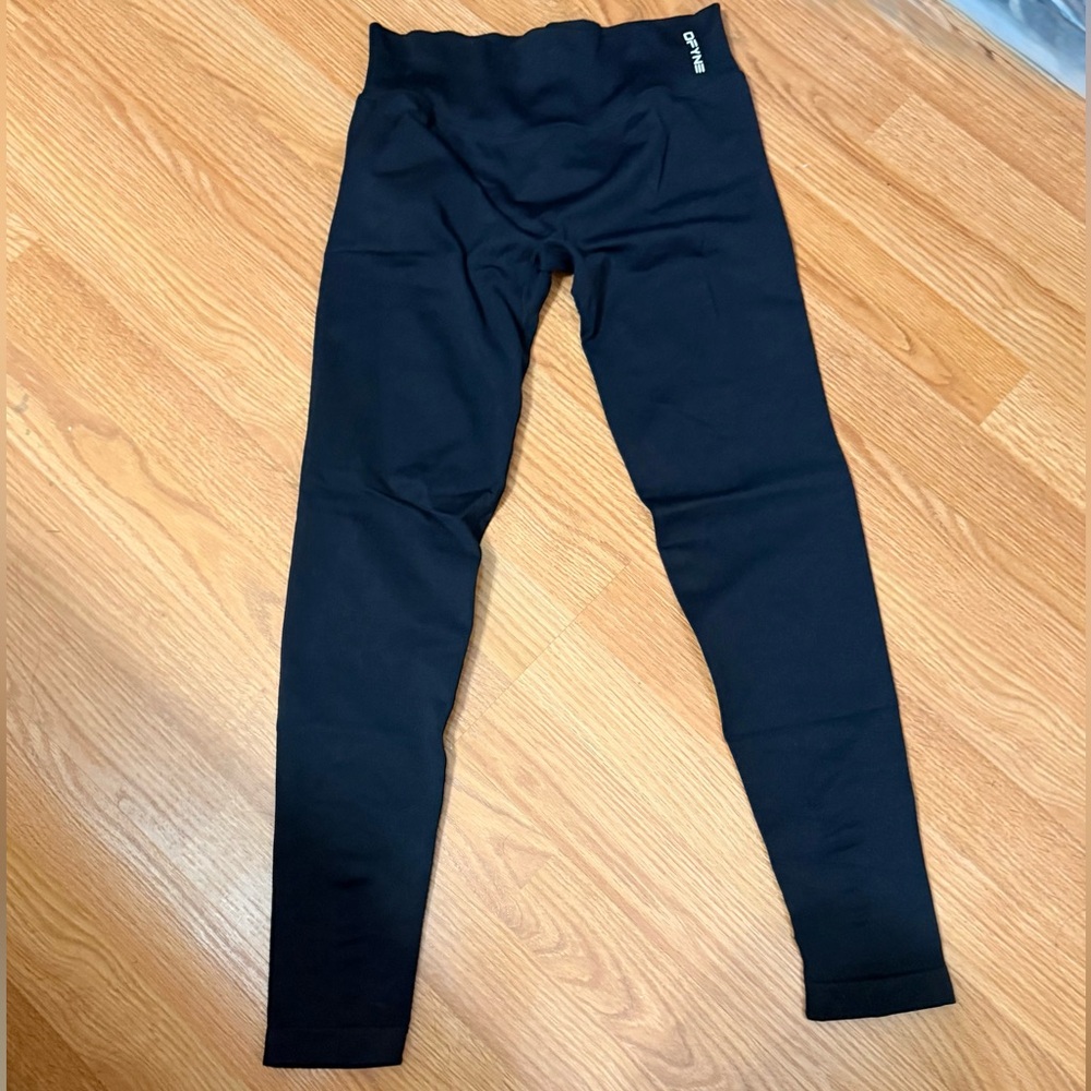 Women’s Black High-Rise Performance Leggings